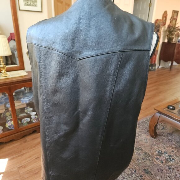 Mens First Classics  Black Leather motorcycle Vest Size XXL n good condition - Picture 2 of 9